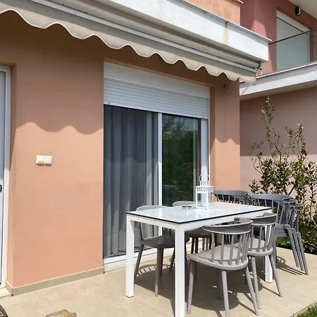 Ferienhaus 3 Floor Dionysos, For Up To 9 Guest *